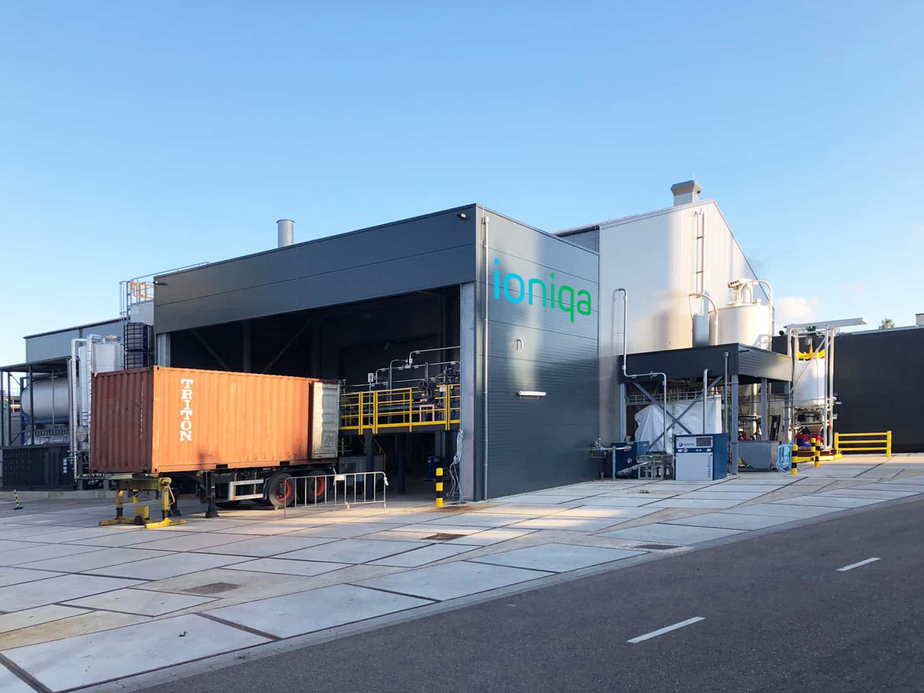IONIQA FACTORY outside